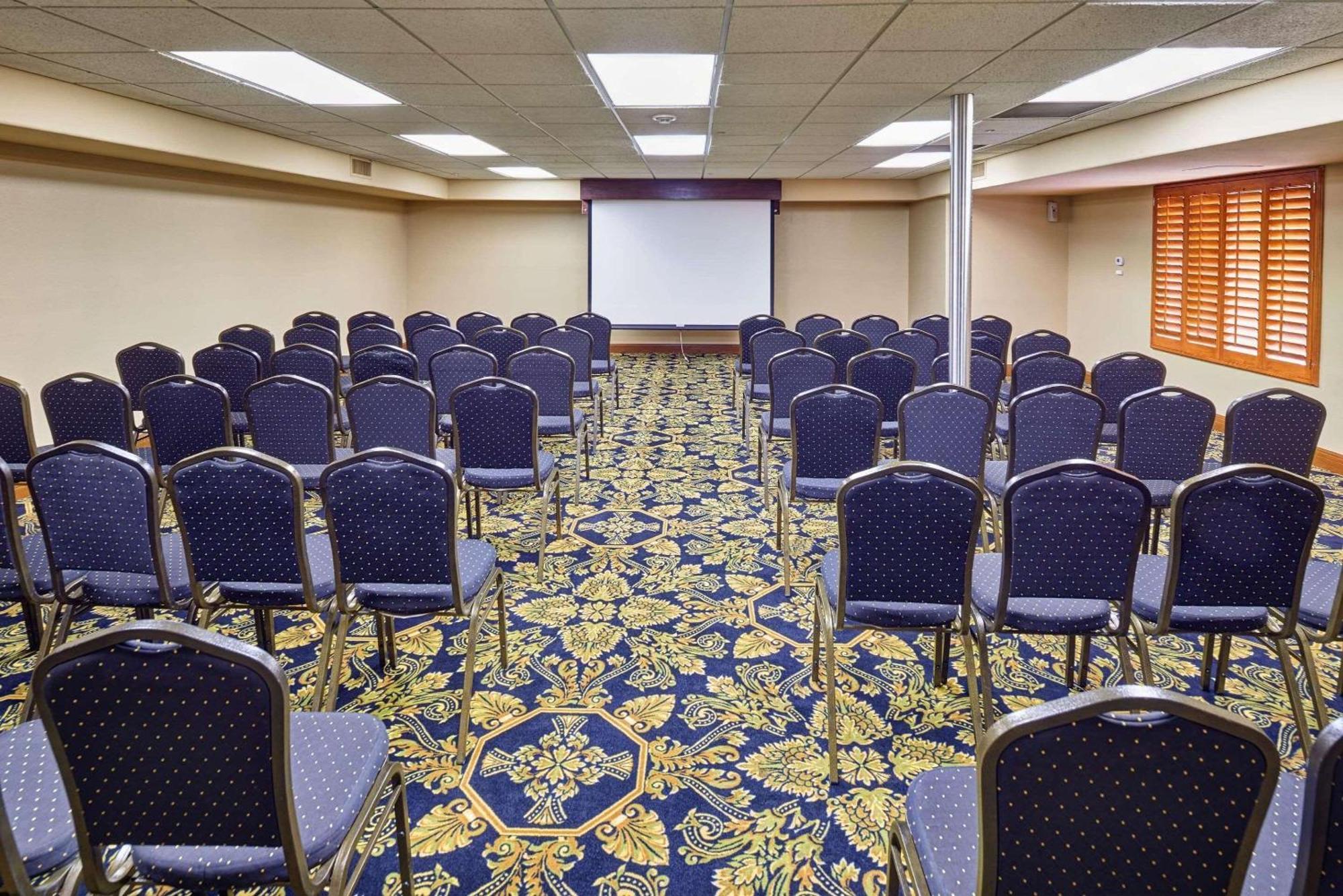 Radisson Hotel El Paso Airport Екстериор снимка